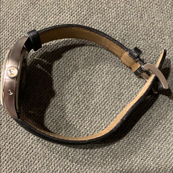 Men’s Burberry black genuine leather watch - Picture 6 of 7